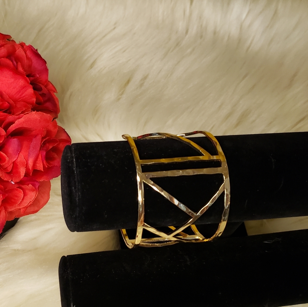 2/$25 🚨 Ashley Stewart Gold Hammered Cut-Out Geometric Statement Cuff Bracelet - Picture 2 of 5